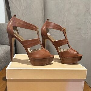 Michael Kors Berkley Platform